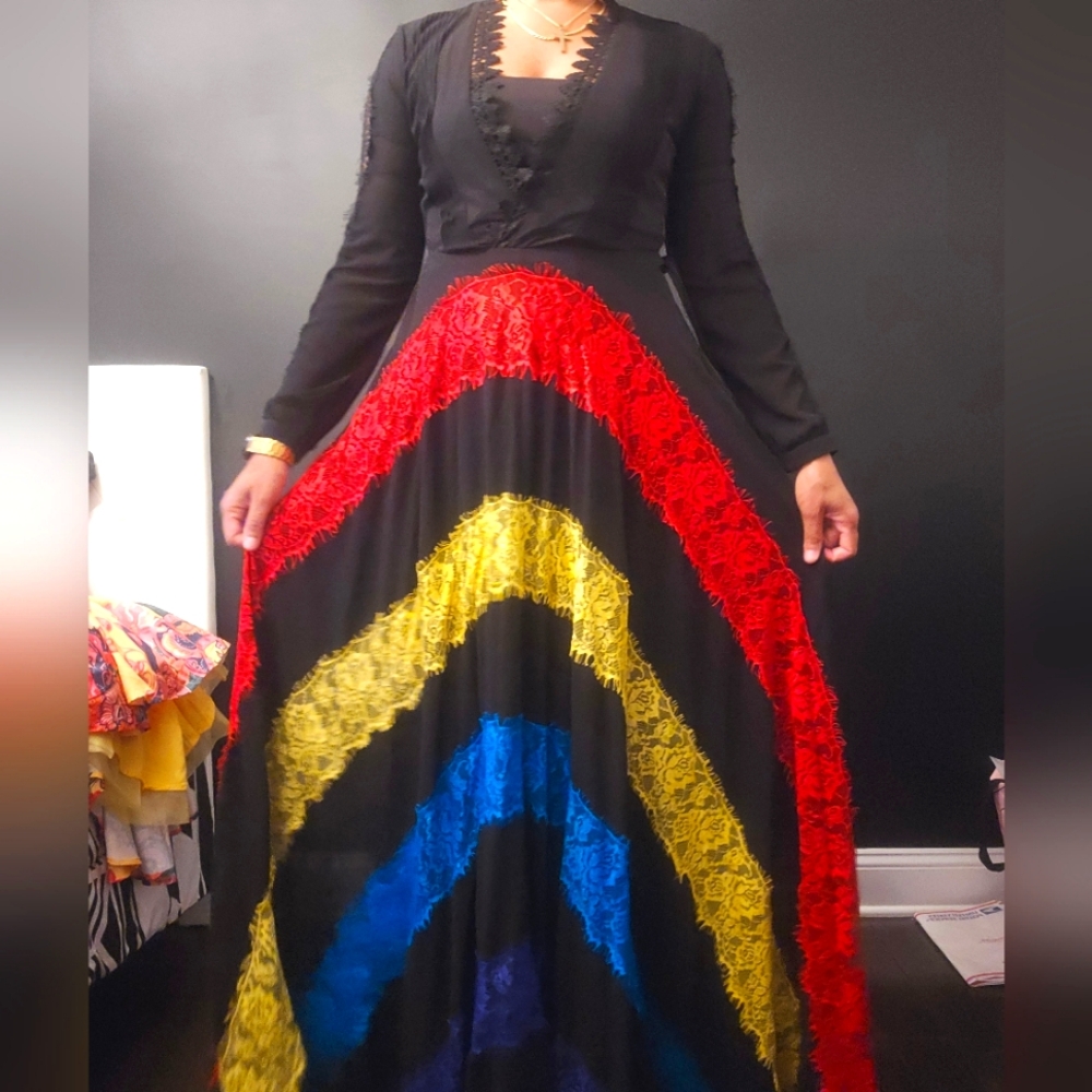Colorful Women's Maxi Dress With Lace Details